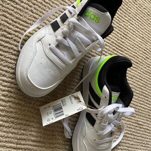Adidas youth size 3